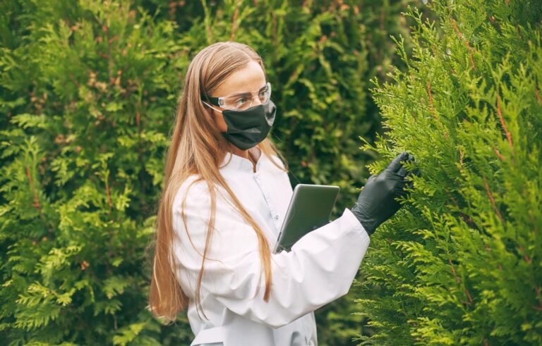 Student in Plant Sciences major for ranking of the top colleges for plant science and horticulture